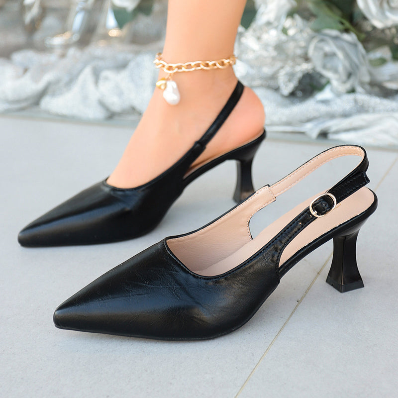 Eleganta spetsiga slingback-skor med låg klack