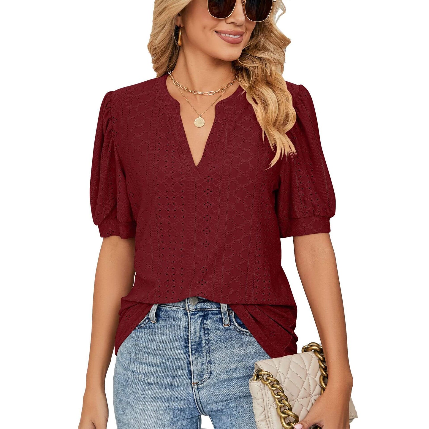 👚 50 % RABATT 🌸 Enfärgad damskjorta med V-ringning och utskärningar – Lätt tyg, flödande design med utskurna detaljer – perfekt för en elegant eller avslappnad look, både på sommaren och på kontoret ✨