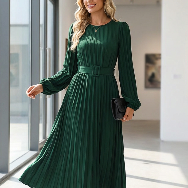 Elegant midilång klänning med långa ärmar, veck och bälte
