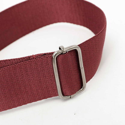Lätt crossbody-väska i nylon med flera fickor
