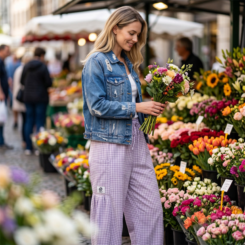 Sommarbyxor i rutigt tyg med lös passform för damer