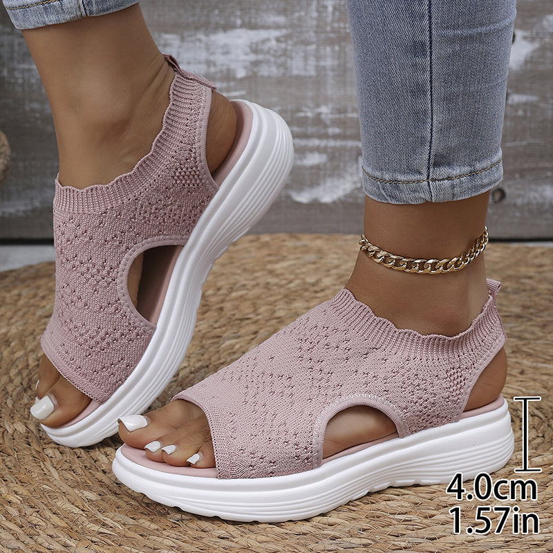 👡🌬️ Bekväma plattformssandaler i stickat med halkskydd