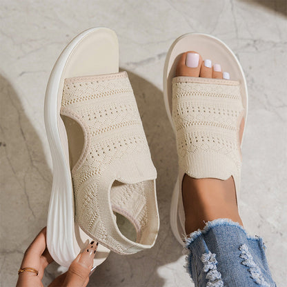 👡🌬️ Andningsbara stickade plattformssandaler med hälrem