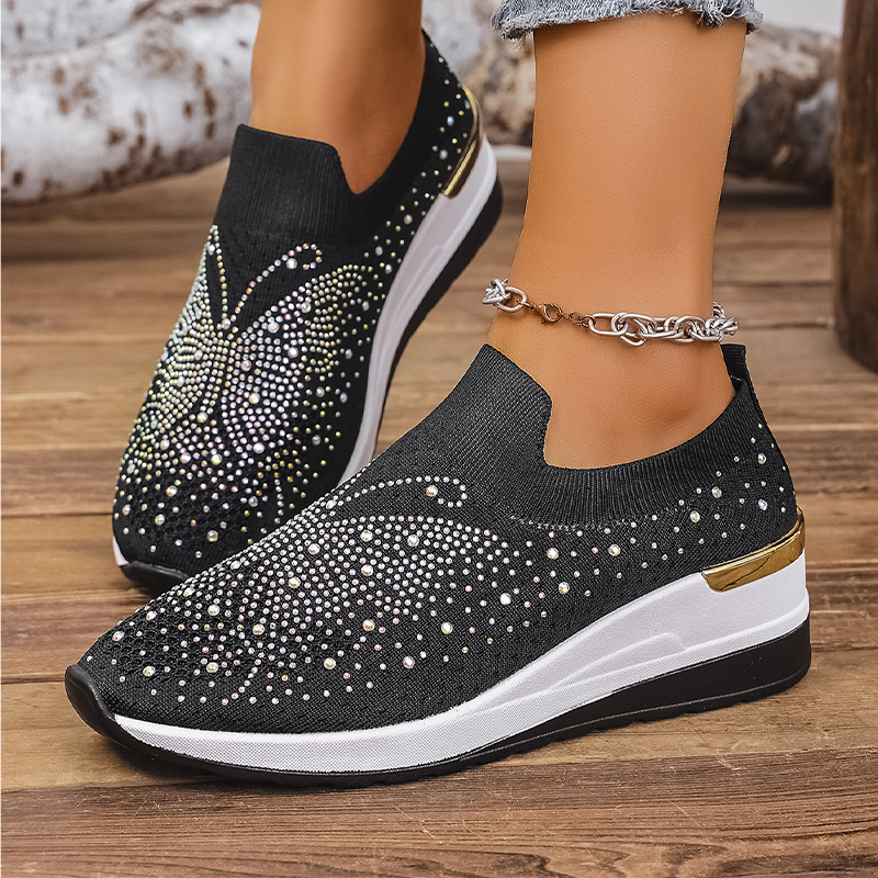👟✨ Glittrande slip-on sneakers med strass och plattformsula