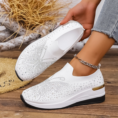 👟✨ Glittrande slip-on sneakers med strass och plattformsula