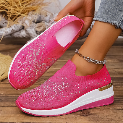 👟✨ Glittrande slip-on sneakers med strass och plattformsula