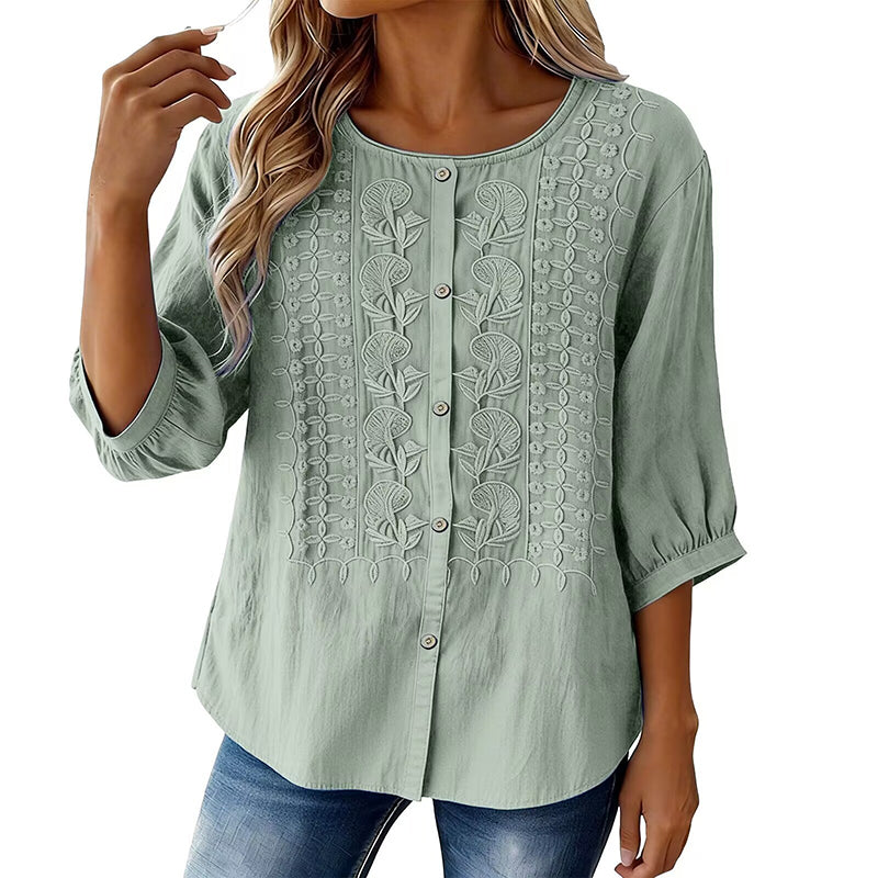 👕🌸 Broderad bomull-linne blus med knappar och 3/4-ärmar