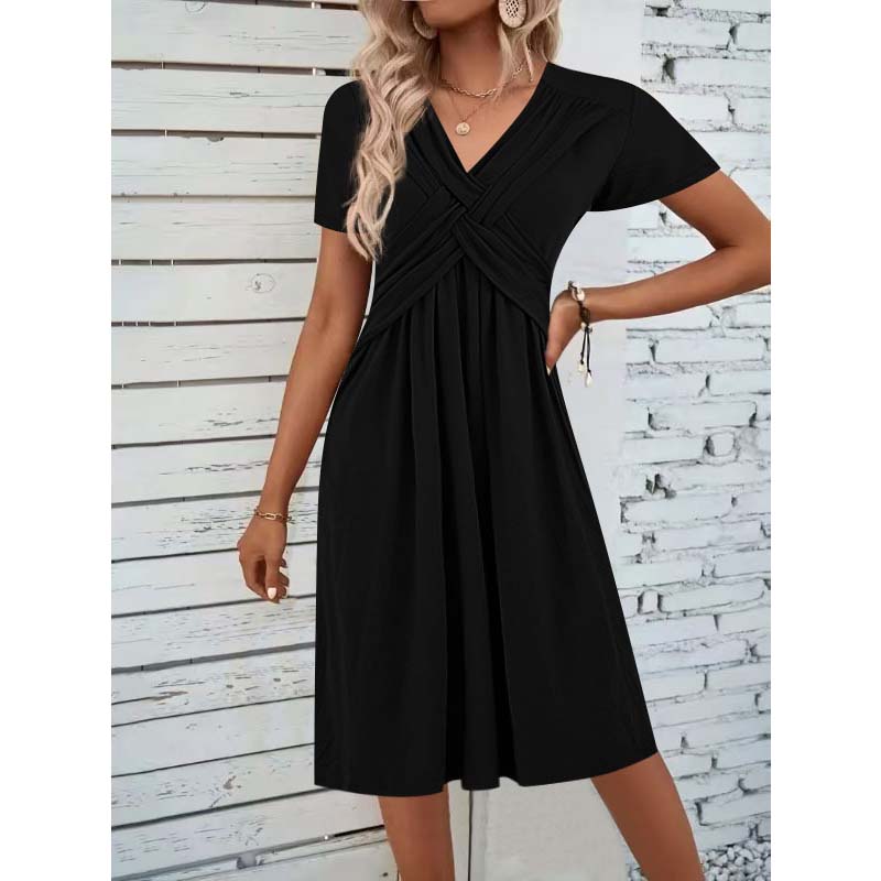 👗✨ Plisserad V-ringad klänning med kors och fickor