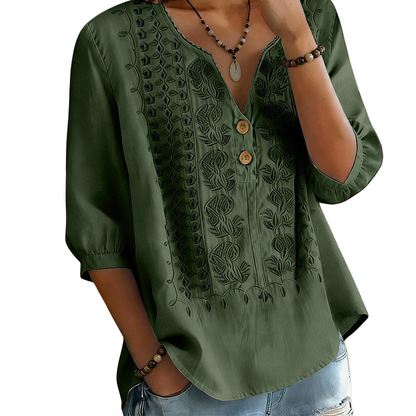 👚🌸 Broderad V-ringad topp med 3/4-ärmar