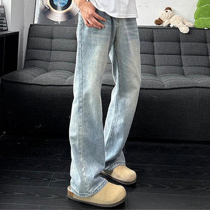 Vintage-tvättade jeans med böjda ben för män