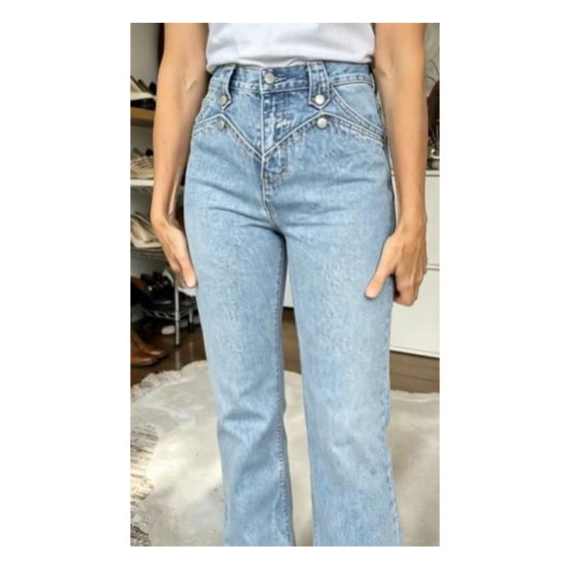 Att forma jeans med hög midja