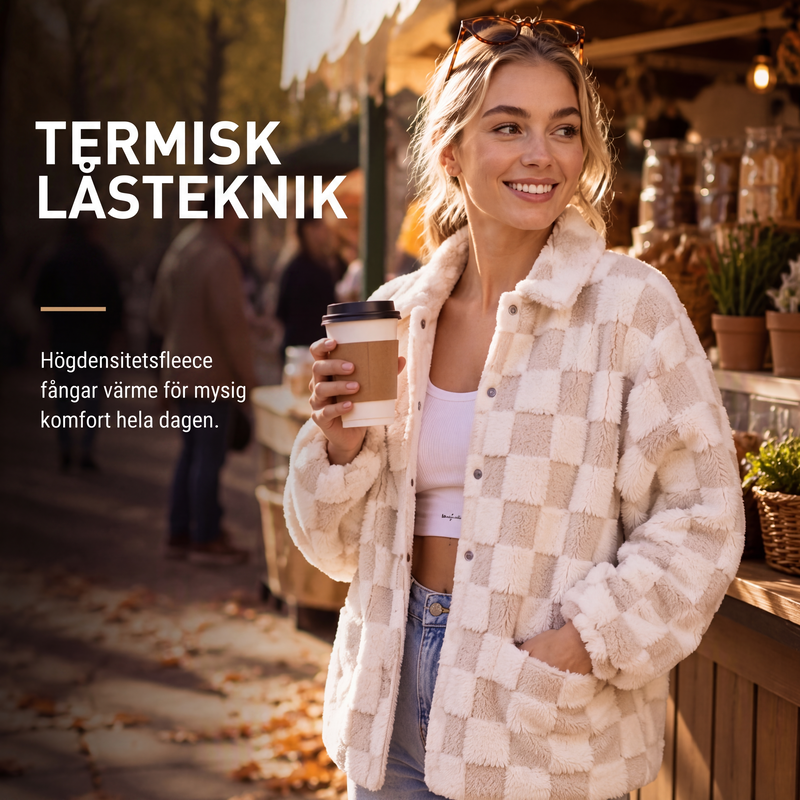 Dammig plyschjacka med rutmönster och tryckknappar