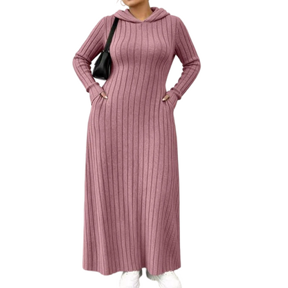 👗 50 % rabatt | Ger en optiskt längre silhuett och skön komfort – hoodieklänning i ribbstickat