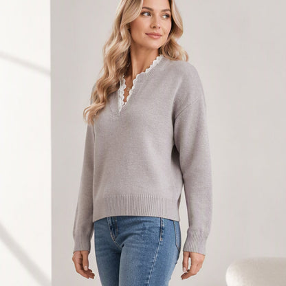 ✨ Ny kollektion 🤍 Stickad damtröja med sjalkrage och spetsdetaljer – elegant utseende, mjuk komfort och tidlös stil