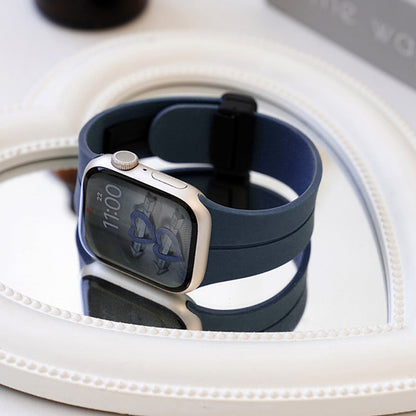 🔥Köp 1 och få 1 gratis - Magnetiskt vikbart armband i silikon för Apple Watch